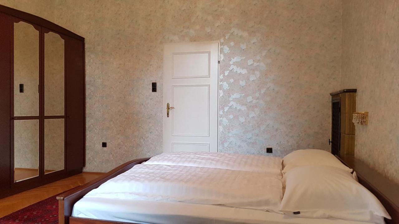 Pension Villa Inge บาเดน ภายนอก รูปภาพ